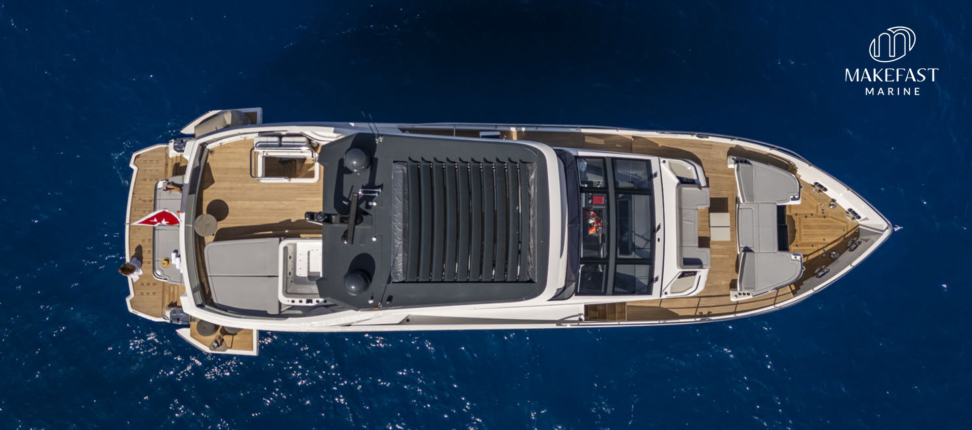 Makefast1Pearl 82 - static and details 8 Makefast1Pearl 82 - static and details 8